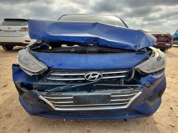 2019 HYUNDAI ACCENT SE and SEL