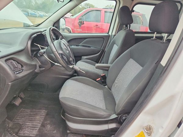 2016 RAM PROMASTER CITY WAGON — DENT