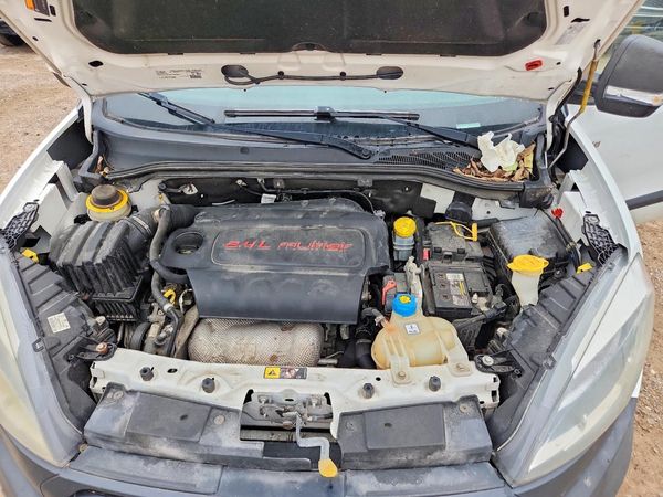 2016 RAM PROMASTER CITY WAGON — Engine bay