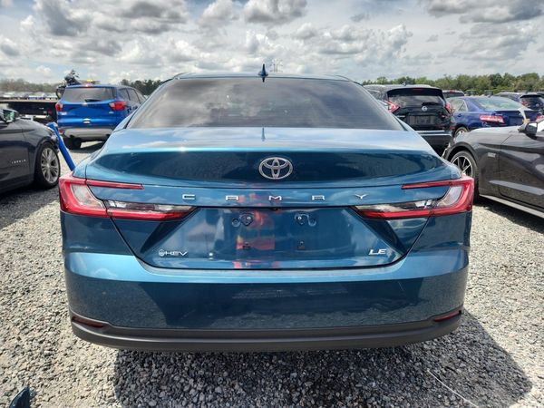 2025 TOYOTA CAMRY