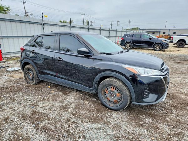 2021 NISSAN KICKS S — Passenger 3/4