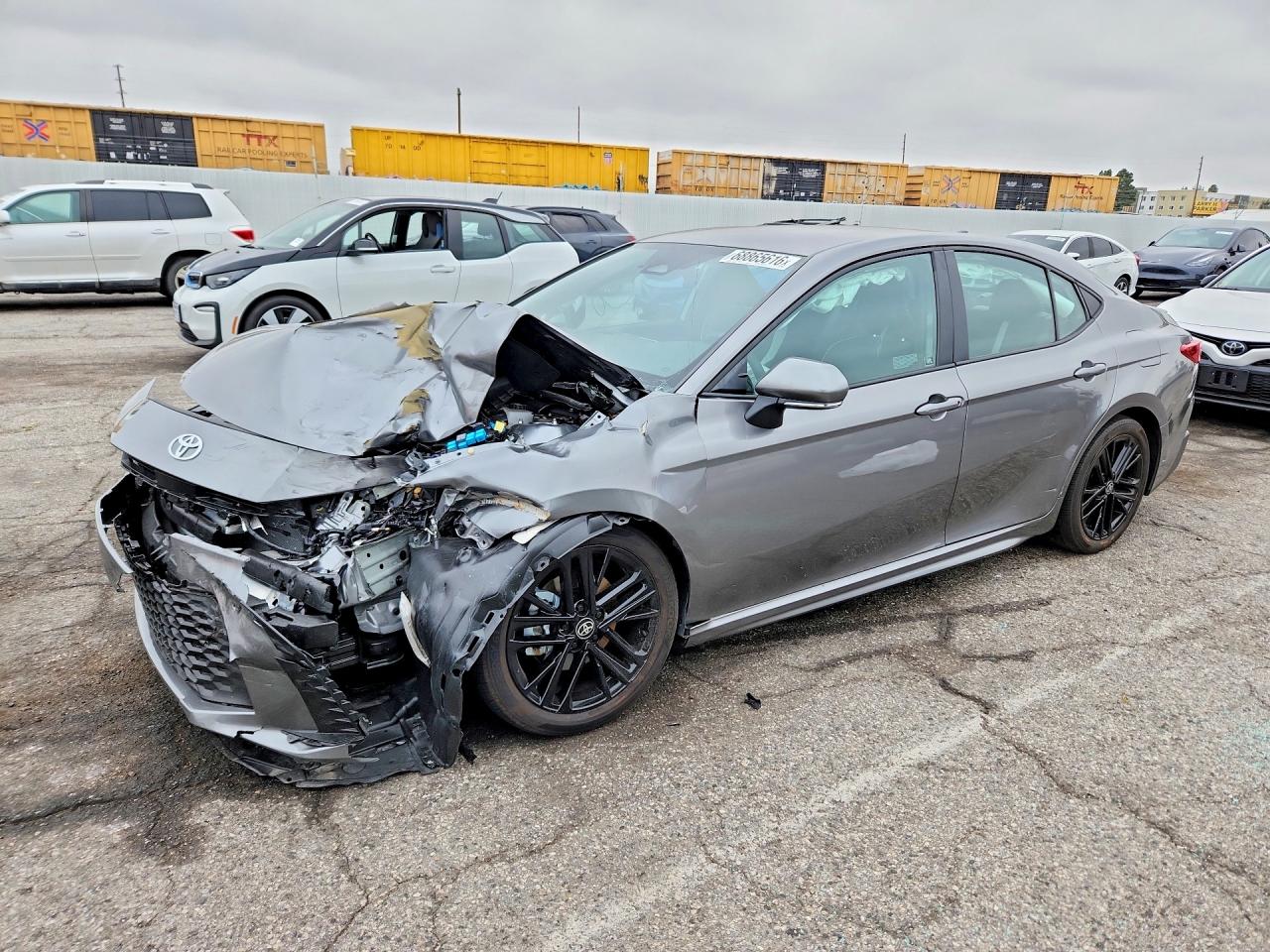 2025 TOYOTA CAMRY — Front 3/4