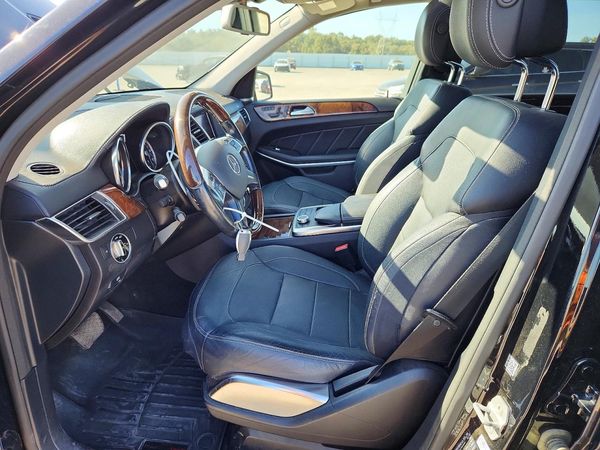2015 MERCEDES-BENZ GL GL550 4MATIC