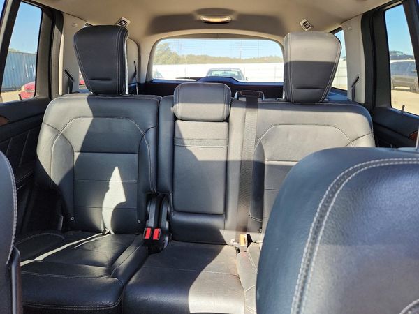 2015 MERCEDES-BENZ GL GL550 4MATIC