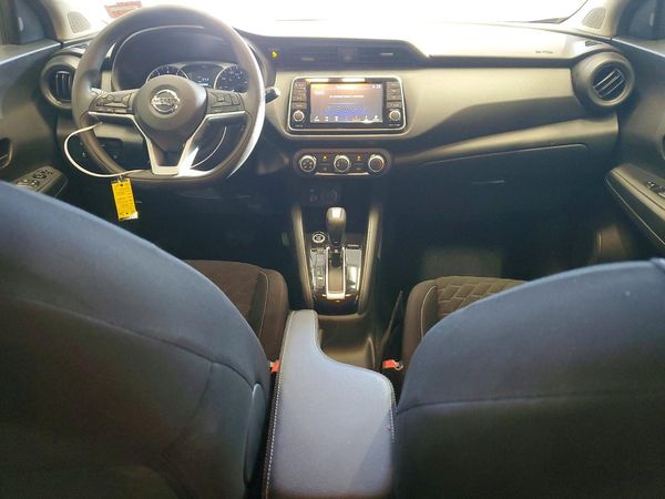 2021 NISSAN KICKS S