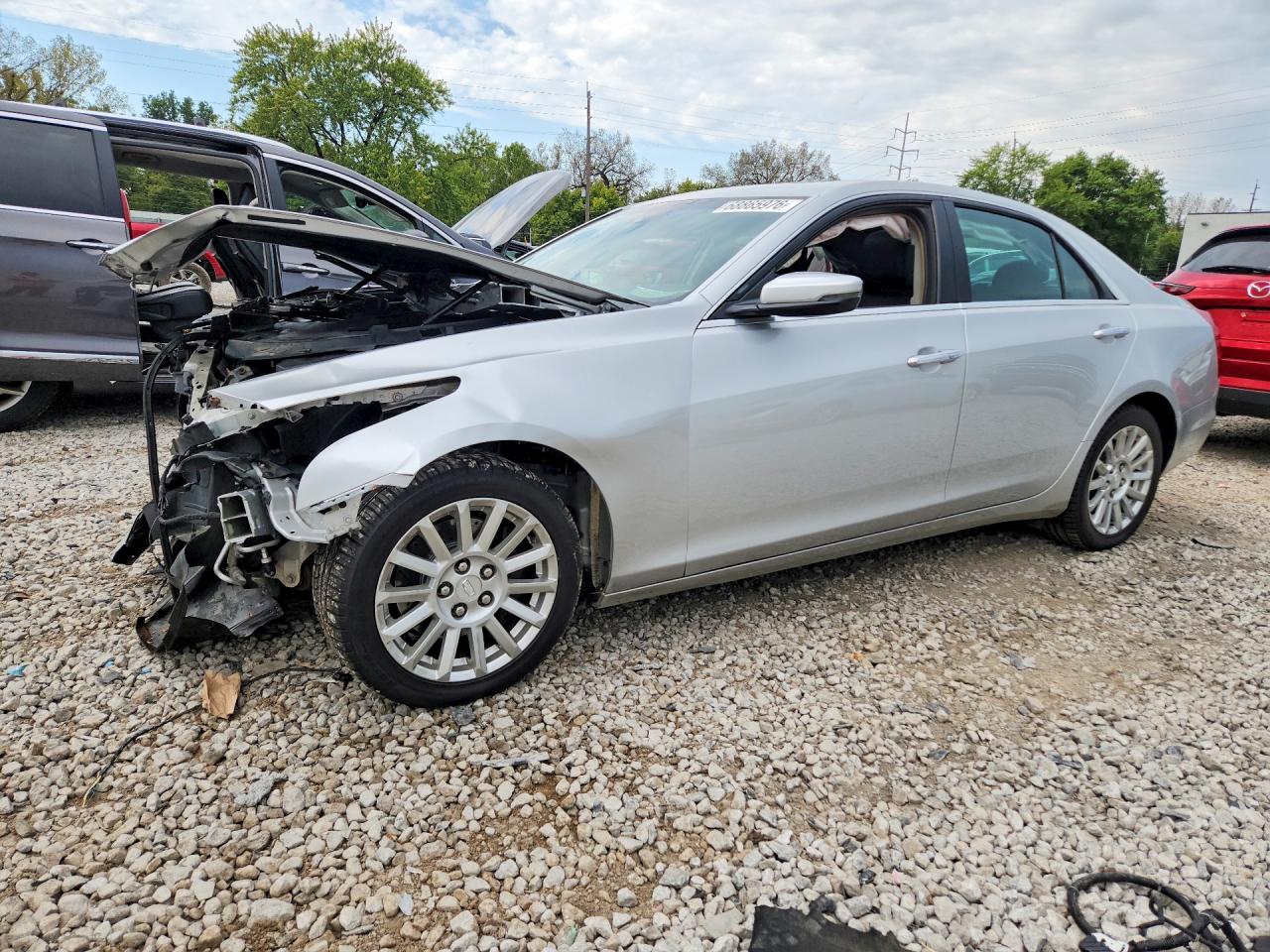 2016 CADILLAC CTS Luxury — Front 3/4