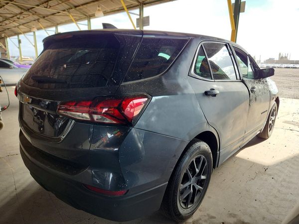 2022 CHEVROLET EQUINOX LS