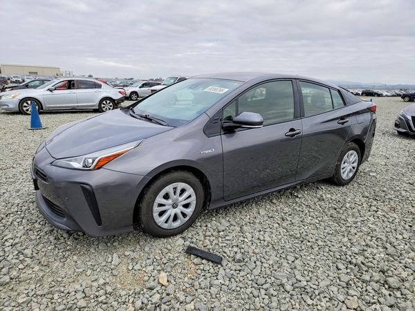 2019 TOYOTA PRIUS