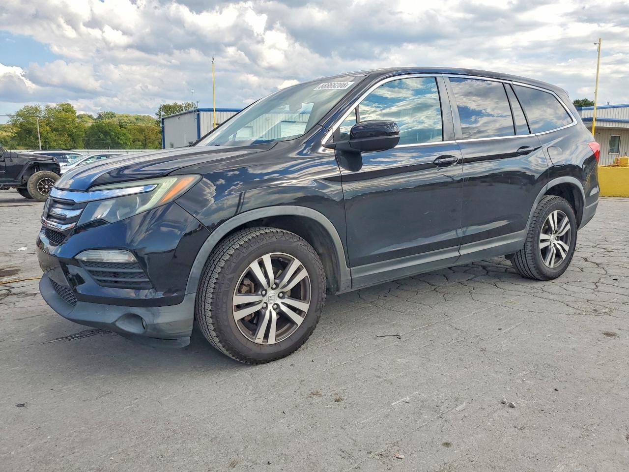 2016 HONDA PILOT EXL SENSING — Front 3/4