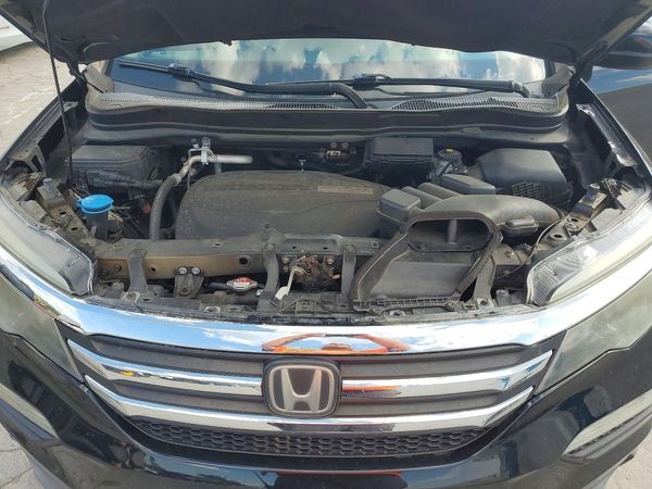 2016 HONDA PILOT EXL SENSING — Engine bay