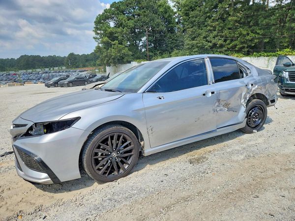 2024 TOYOTA CAMRY — Front 3/4