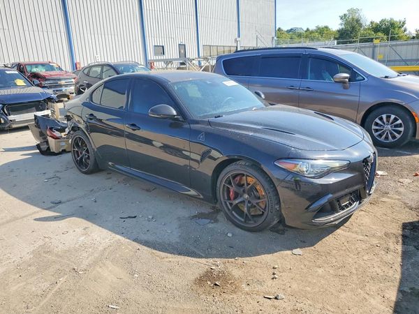 2020 ALFA ROMEO GIULIA QUADRIFOGLIO RWD — Passenger 3/4