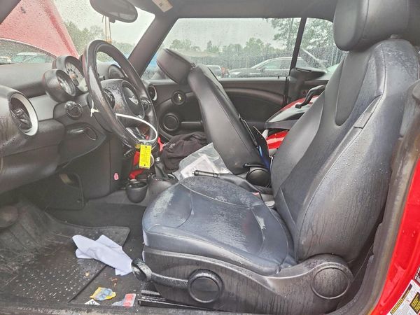 2014 MINI COOPER — DENT