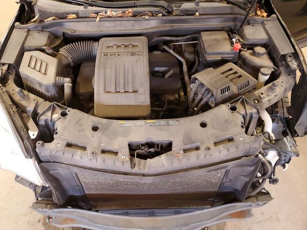 2013 CHEVROLET EQUINOX 2LT — Engine bay