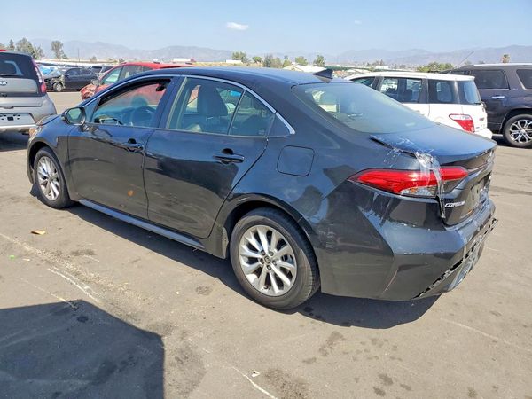2022 TOYOTA COROLLA XLE