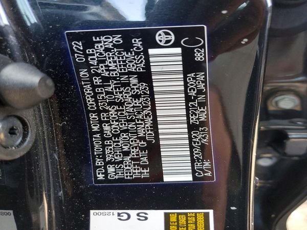 2022 TOYOTA COROLLA XLE