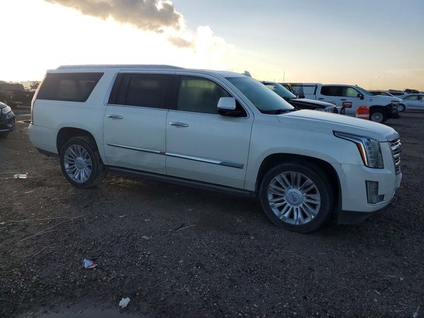 2015 CADILLAC ESCALADE ESV Platinum — Passenger 3/4