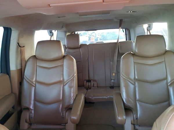 2015 CADILLAC ESCALADE ESV Platinum — SUVN