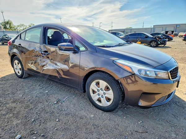 2017 KIA FORTE LX Base