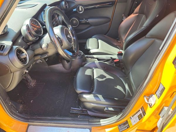 2015 MINI COOPER — DENT