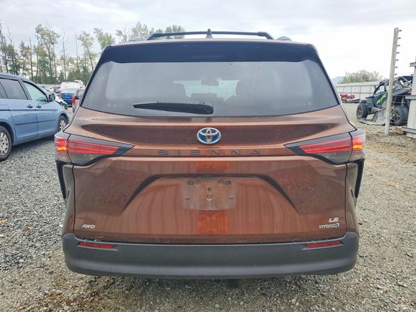2021 TOYOTA SIENNA LE Plus Package — DIRR