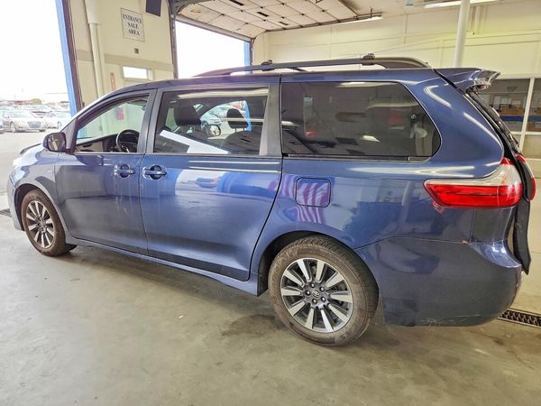 2019 TOYOTA SIENNA LE — DSRA