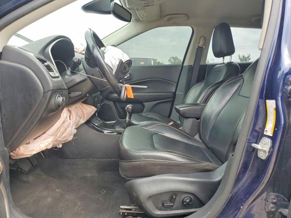 2020 JEEP COMPASS Limited — DENT