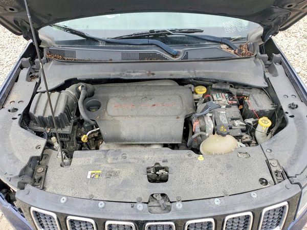 2020 JEEP COMPASS Limited — Engine bay