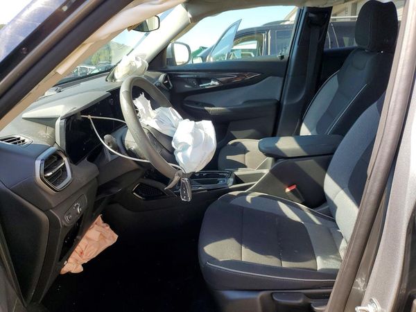 2026 CHEVROLET TRAILBLAZE LT — DENT