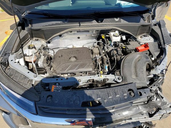 2026 CHEVROLET TRAILBLAZE LT — Engine bay
