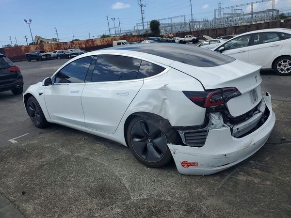 2018 TESLA MODEL 3 — DSRA