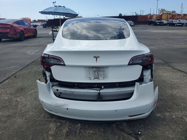 2018 TESLA MODEL 3 — DIRR