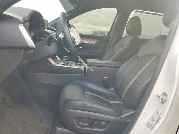 2024 MAZDA CX-90 Premium Plus Package — DENT