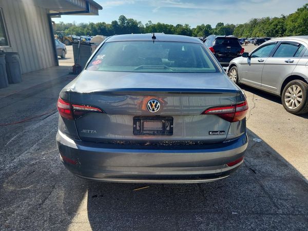 2019 VOLKSWAGEN JETTA S, SE, R-Line — DIRR