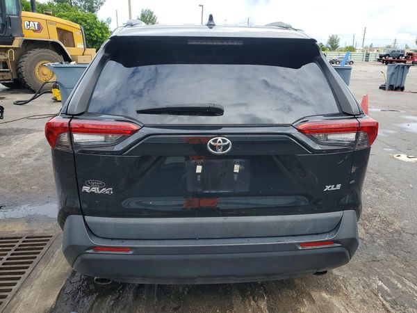 2021 TOYOTA RAV4 — DIRR