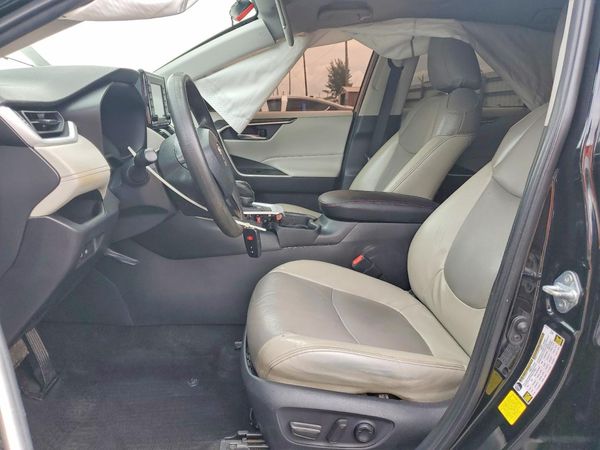 2021 TOYOTA RAV4 — DENT