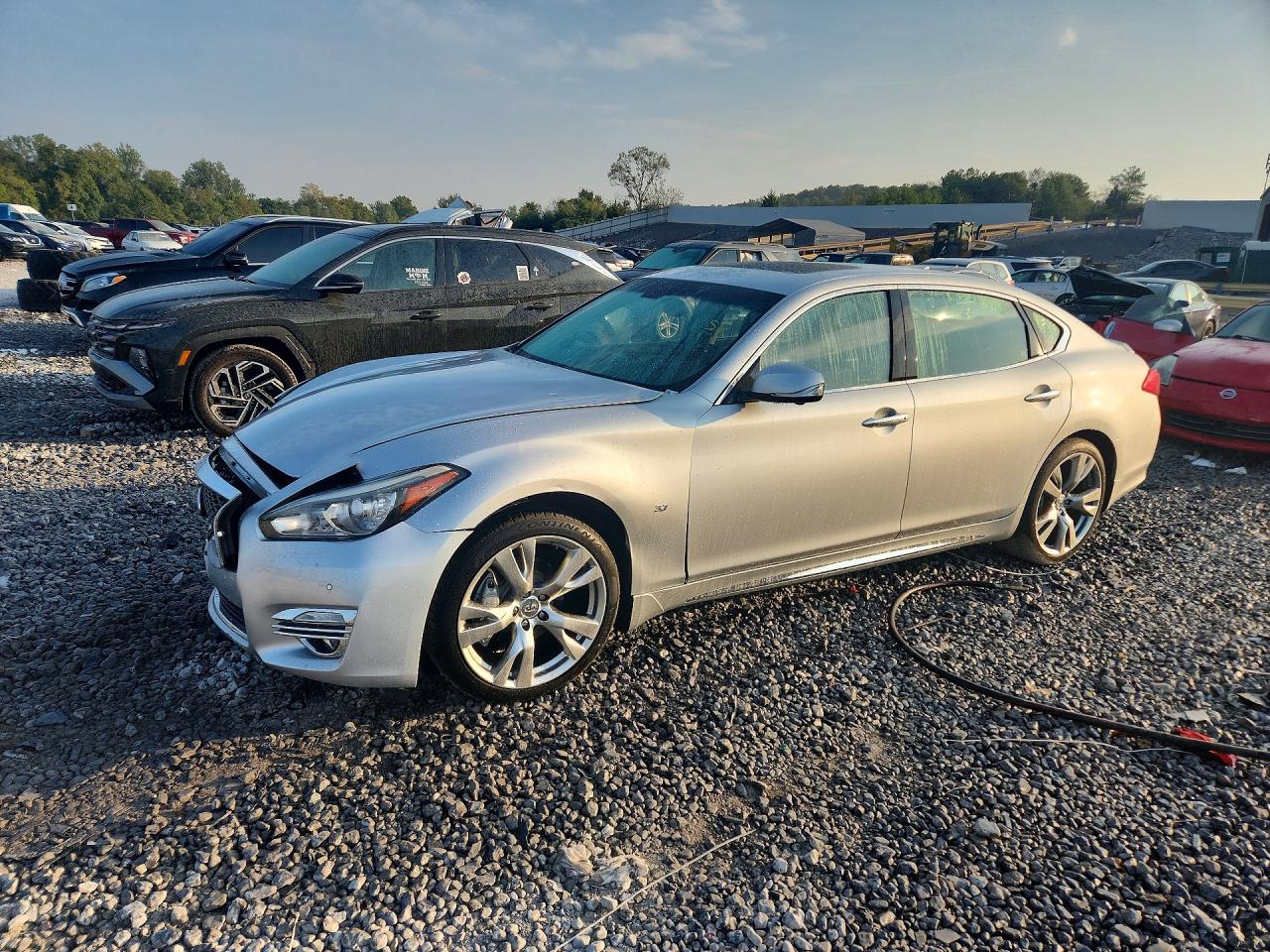 2019 INFINITI Q70L — Front 3/4
