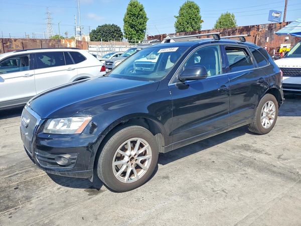 2012 AUDI Q5 Premium