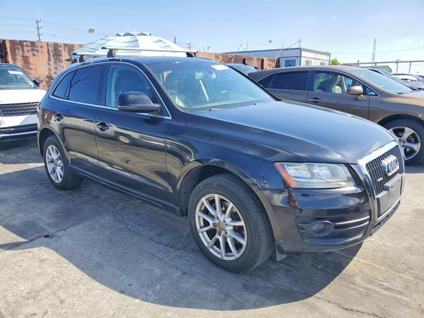 2012 AUDI Q5 Premium