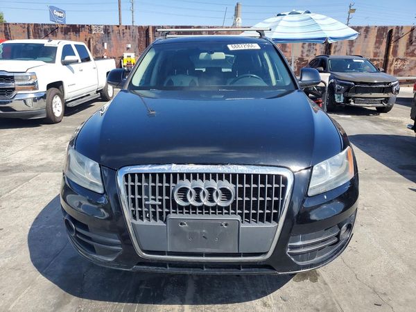 2012 AUDI Q5 Premium