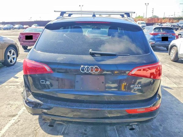 2012 AUDI Q5 Premium