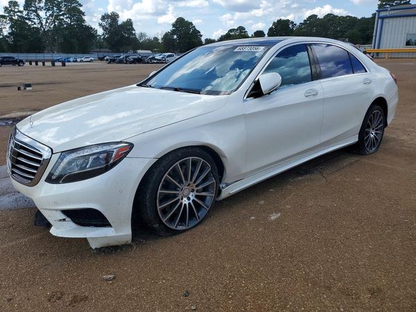 2015 MERCEDES-BENZ S-CLASS S550 — Front 3/4