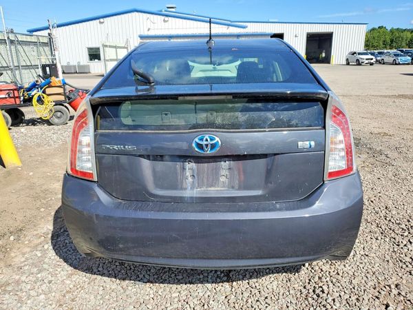 2014 TOYOTA PRIUS — DIRR