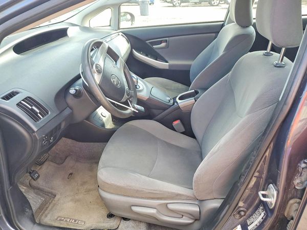 2014 TOYOTA PRIUS — DENT