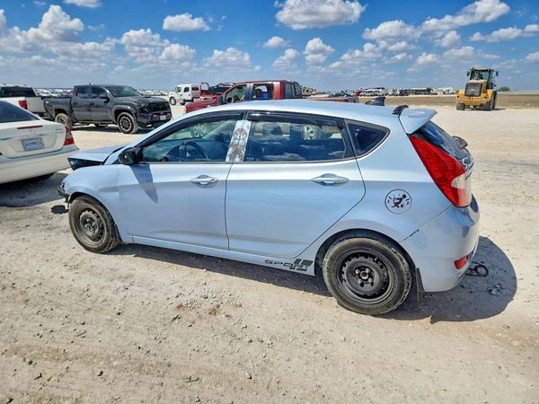 2012 HYUNDAI ACCENT GLS (Middle grade)
