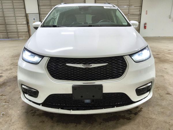 2022 CHRYSLER PACIFICA Touring L — DIRF