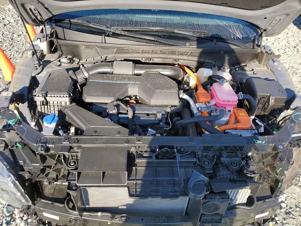 2025 HYUNDAI TUCSON — Engine bay