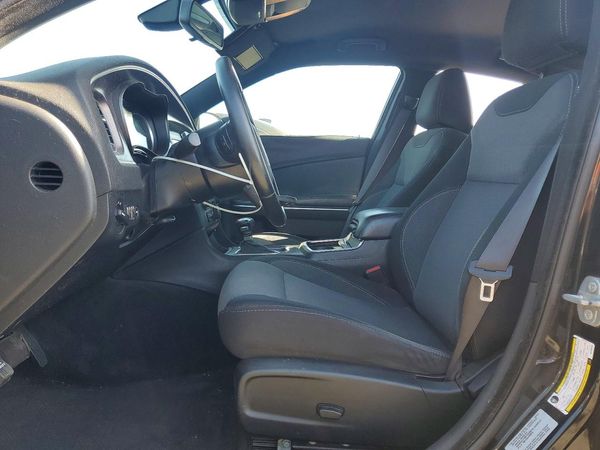 2016 DODGE CHARGER — DENT
