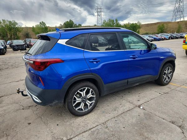 2021 KIA SELTOS EX
