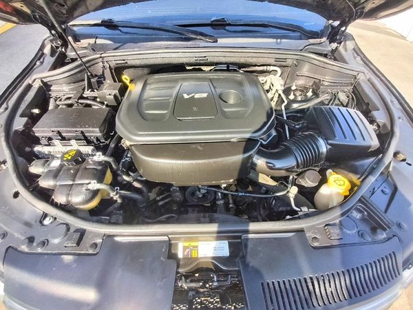 2018 DODGE DURANGO SXT — Engine bay